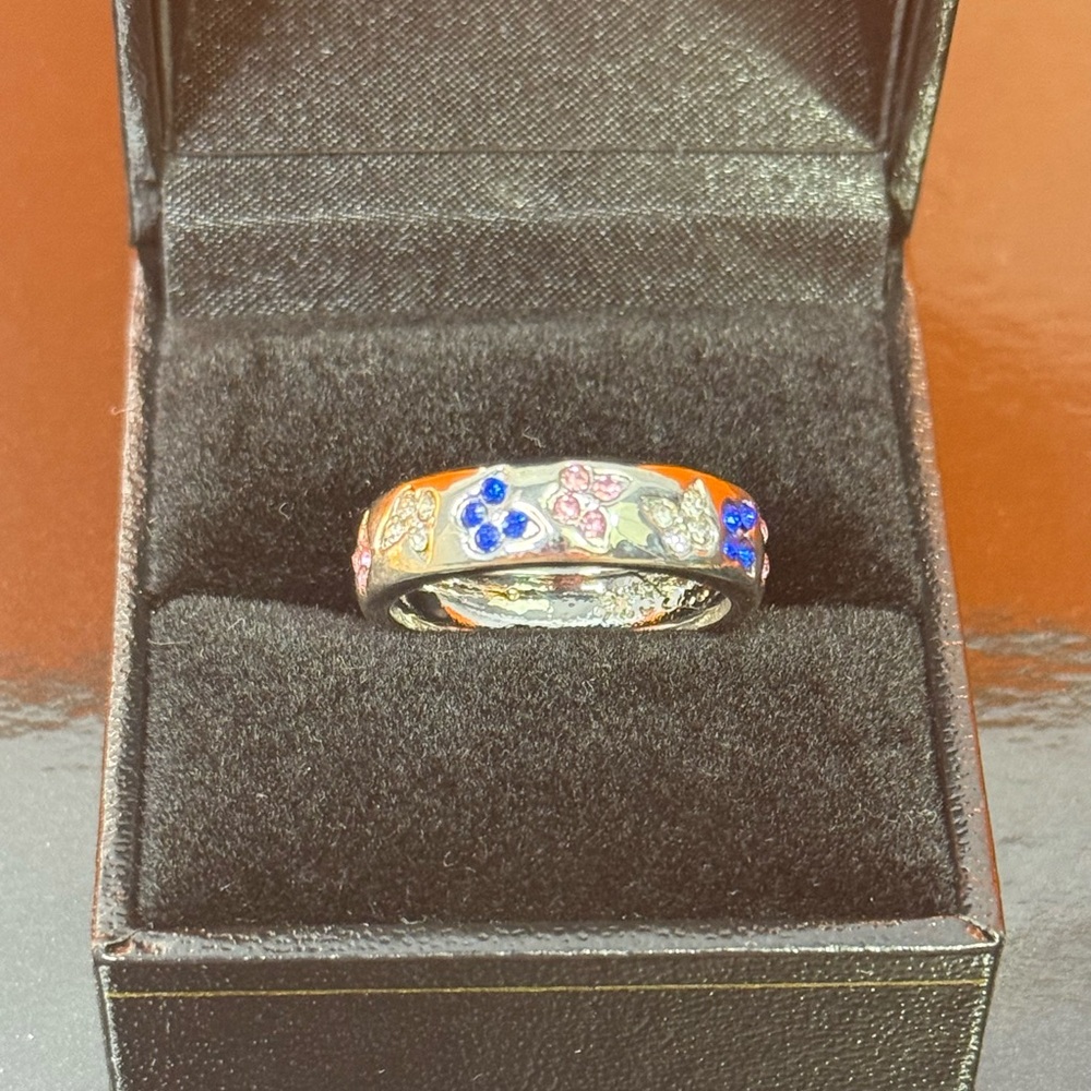 Elegant Silver Ring. - image 2